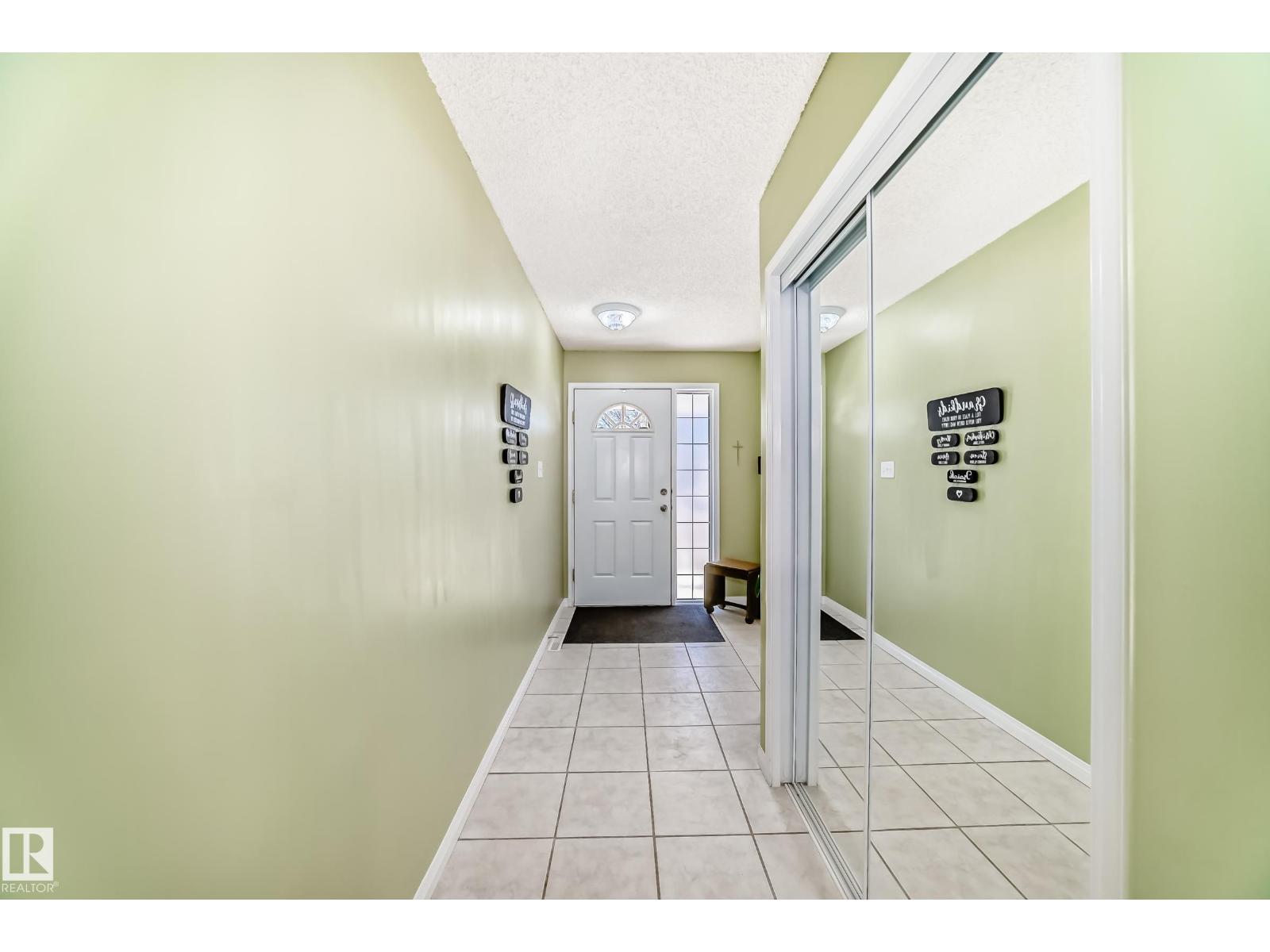 17 SPRINGFIELD CR, St. Albert