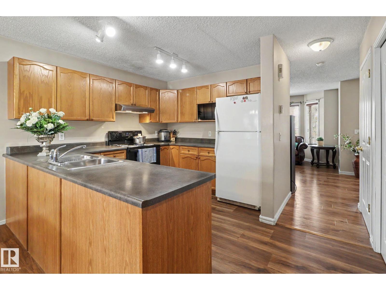 11633 167B AV NW, Edmonton