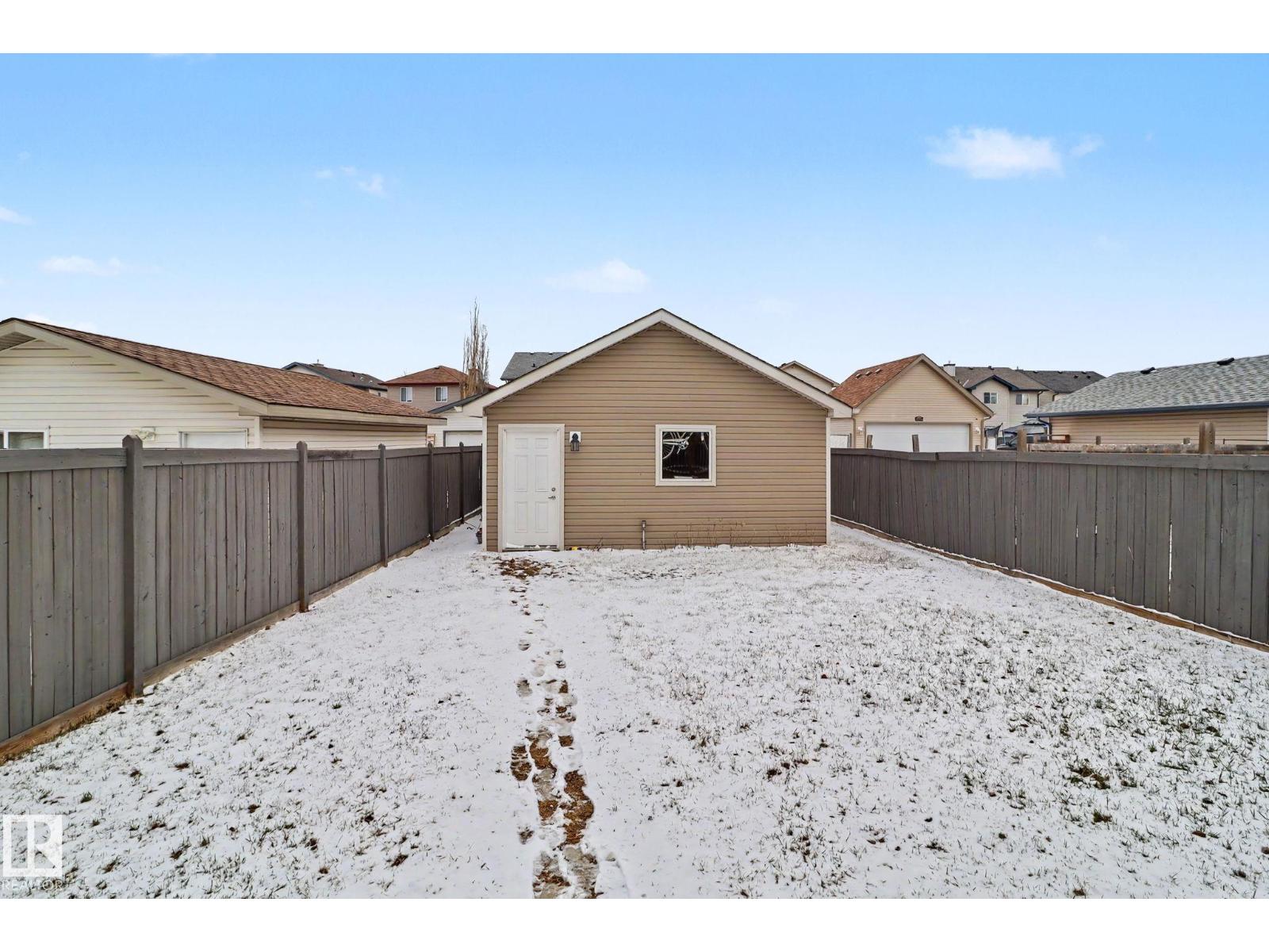 11633 167B AV NW, Edmonton