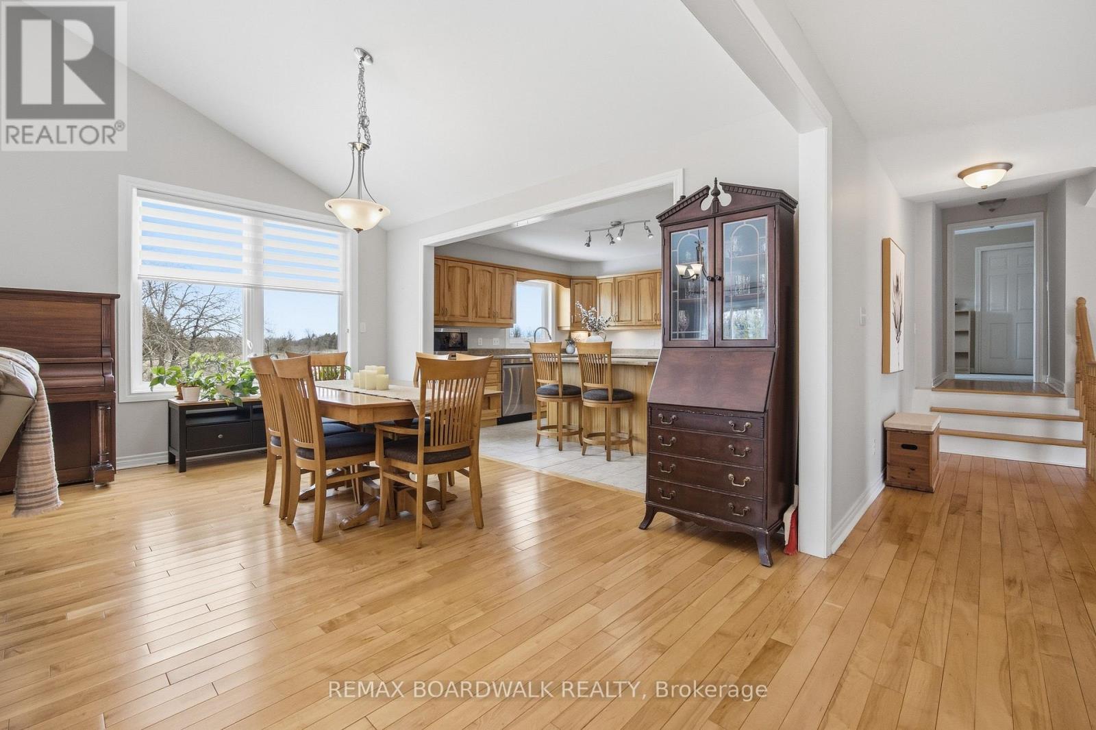 1662 RICHMOND ROAD - photo 3