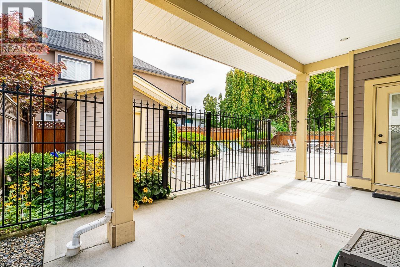 9028 PINEWELL Crescent, Richmond