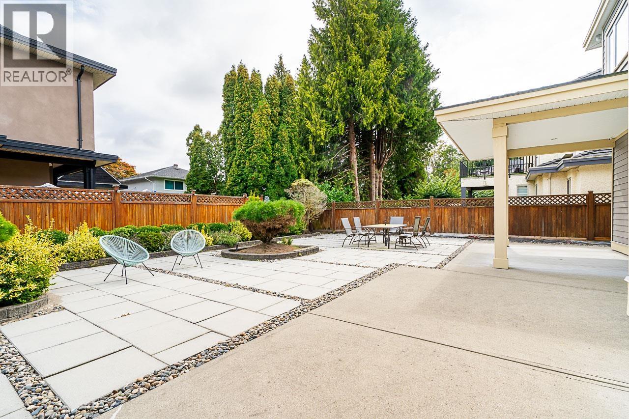 9028 PINEWELL Crescent, Richmond