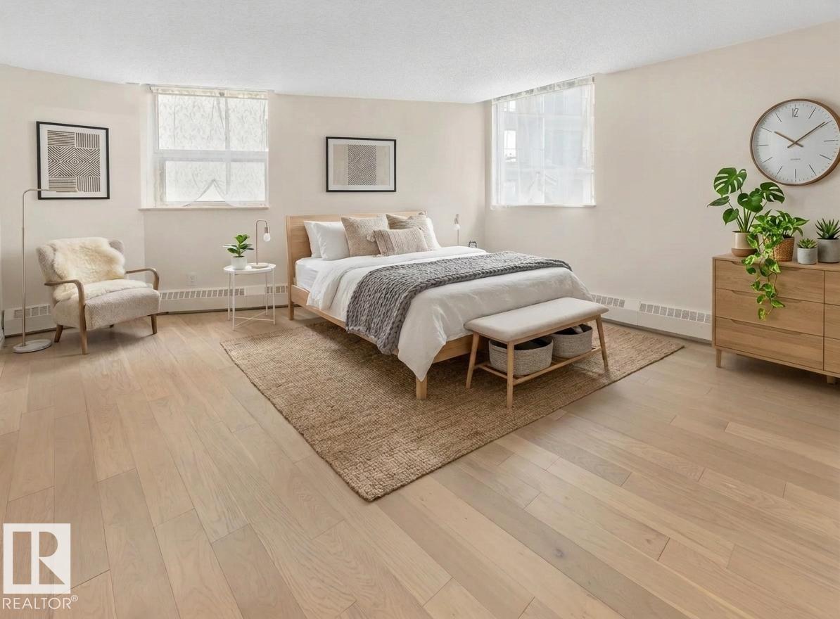 #201 11826 100 AV NW, Edmonton