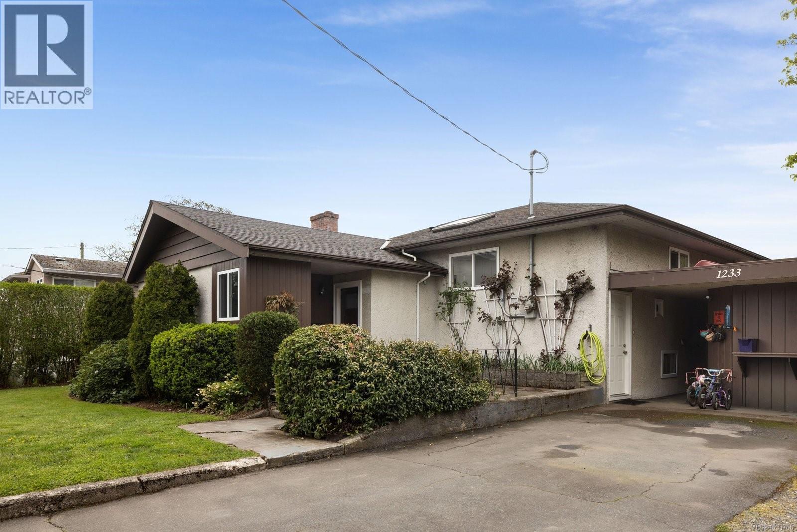  1233 Roy Road, Saanich