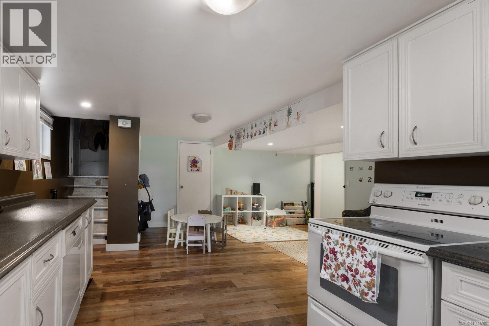  1233 Roy Road, Saanich