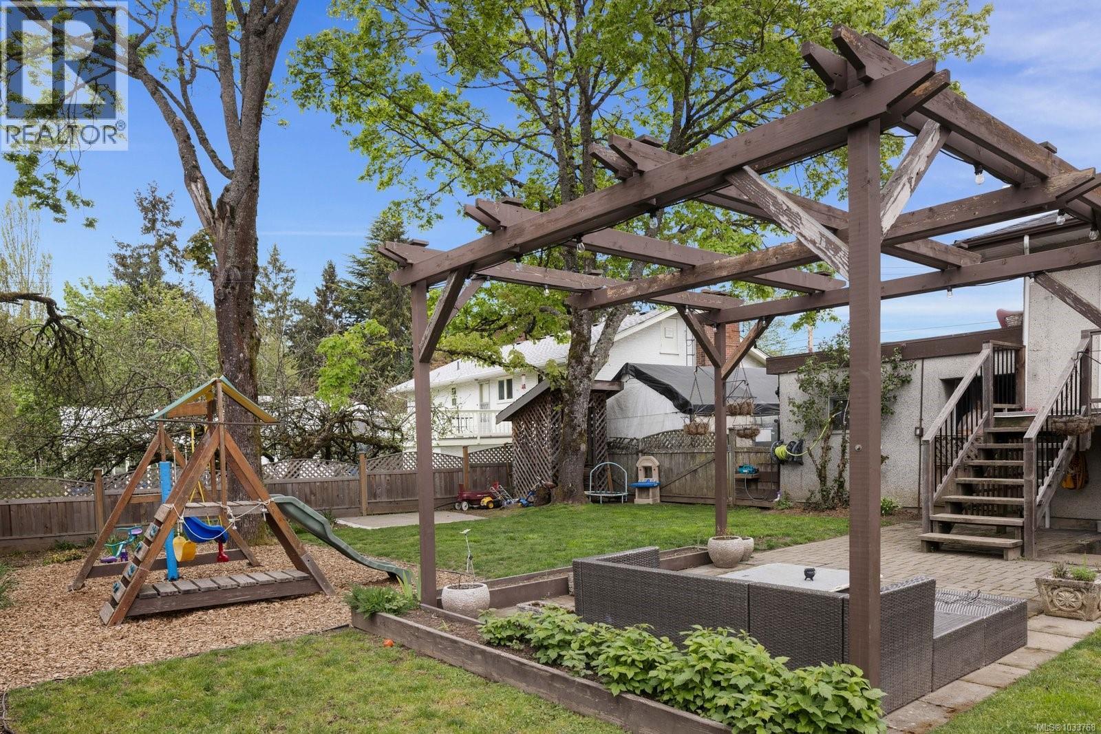  1233 Roy Road, Saanich