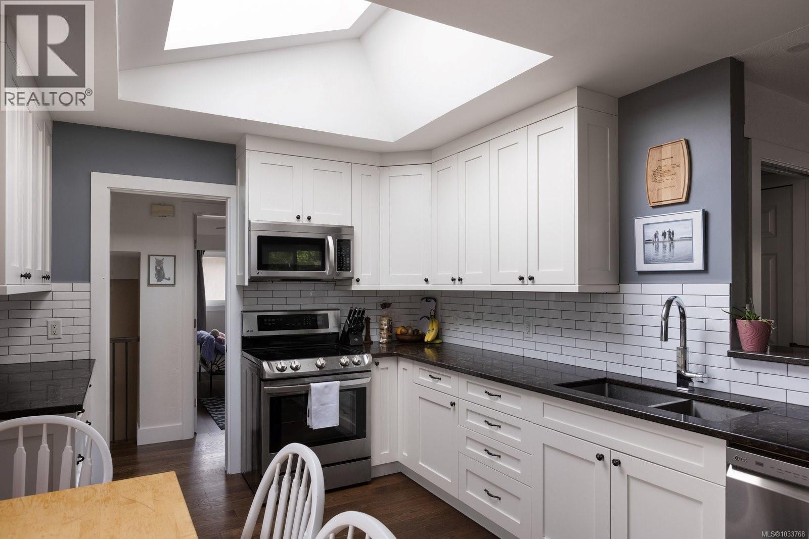  1233 Roy Road, Saanich