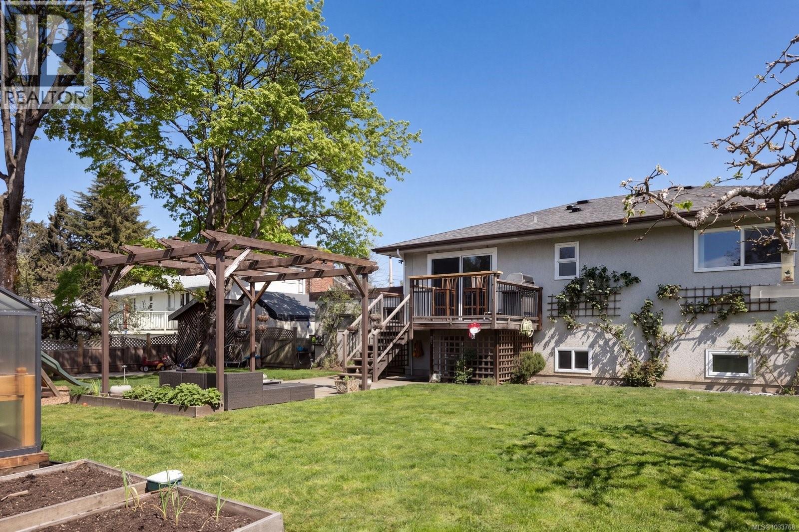  1233 Roy Road, Saanich