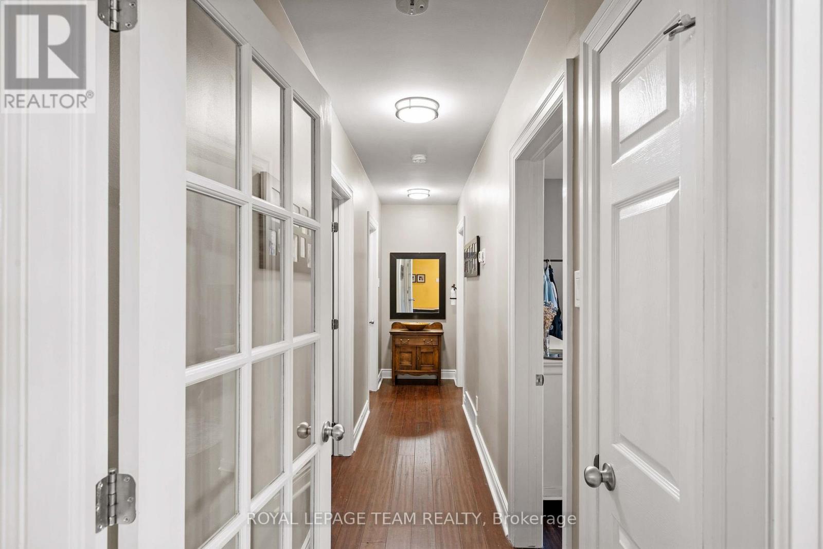 1986 FAIRBANKS AVENUE - 18