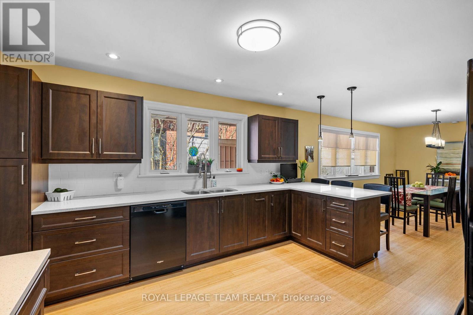 1986 FAIRBANKS AVENUE - 9