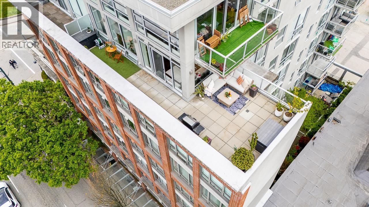 804 919 STATION STREET