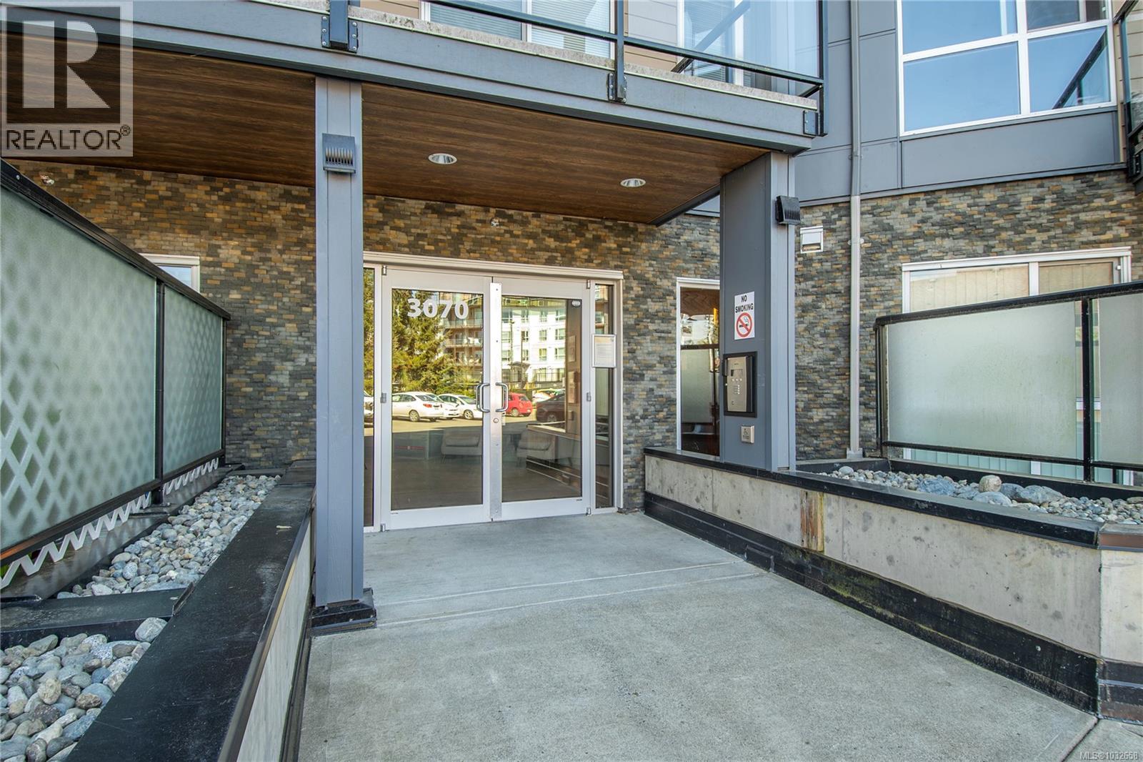 #305 3070 Kilpatrick Ave - 30
