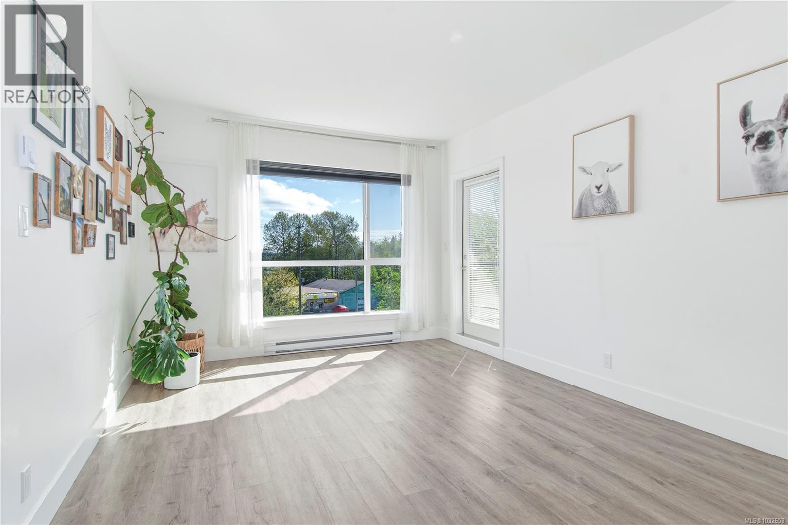 305 3070 Kilpatrick Ave — photo 10