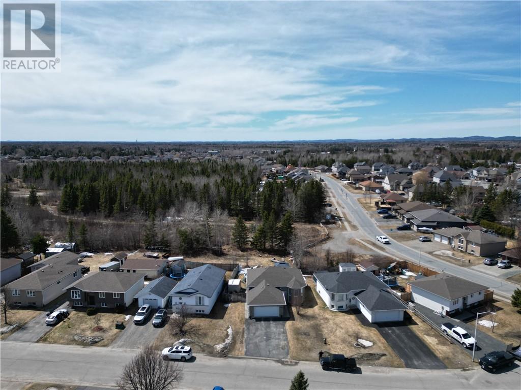 4343 Chateau Crescent, Hanmer, Ontario, P3P1Y6 — Photo 39