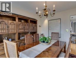 110 Oceanview Place, Lions Bay, BC V0N2E0 Photo 14