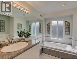 110 Oceanview Place, Lions Bay, BC V0N2E0 Photo 22