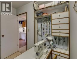 110 Oceanview Place, Lions Bay, BC V0N2E0 Photo 36