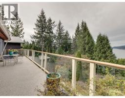 110 Oceanview Place, Lions Bay, BC V0N2E0 Photo 8