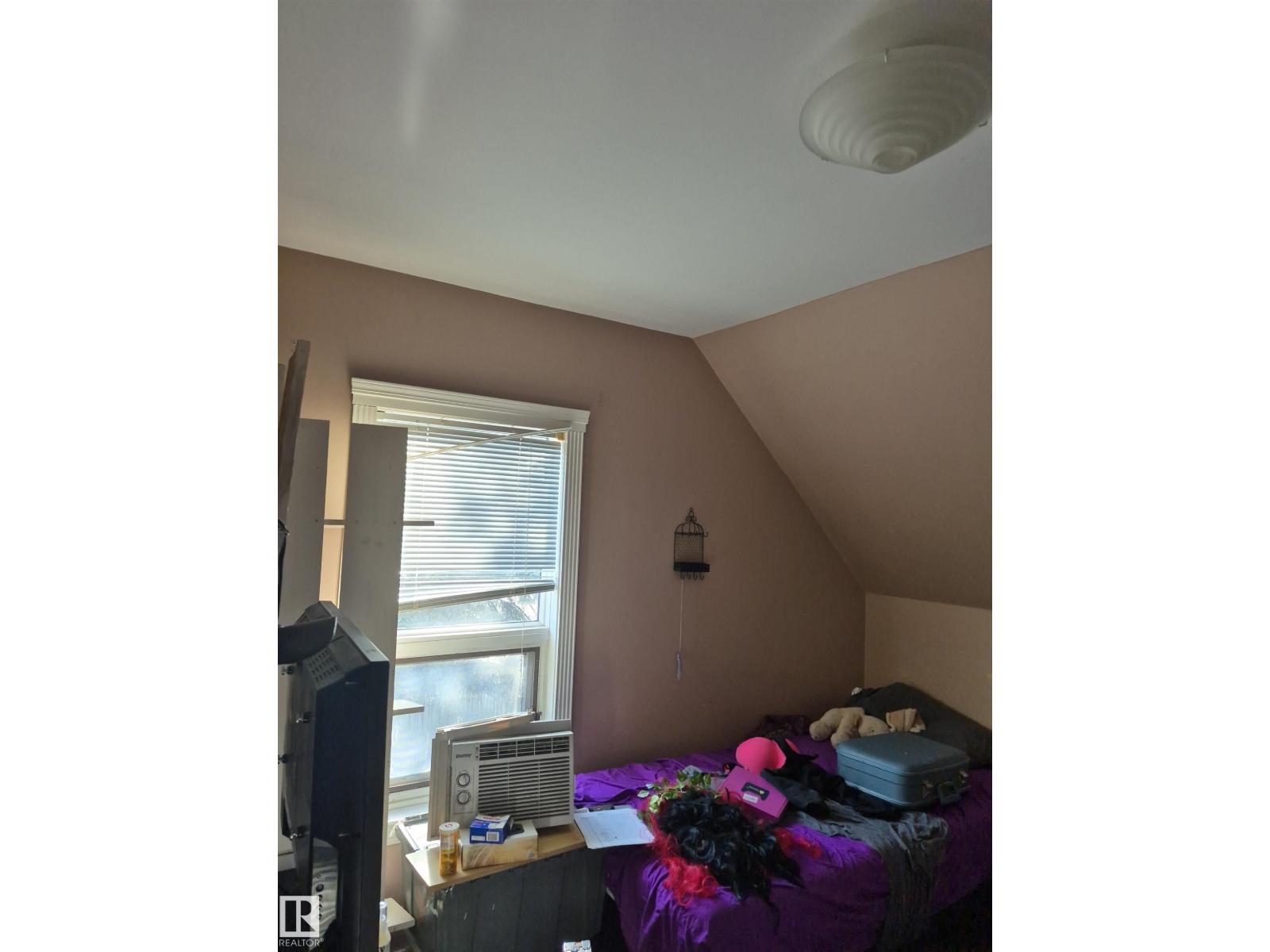 11301 87 ST NW, Edmonton