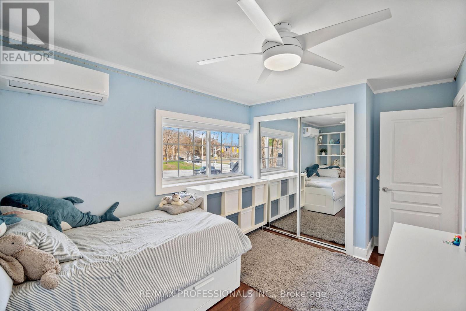 4625 DUNDAS STREET W - 28