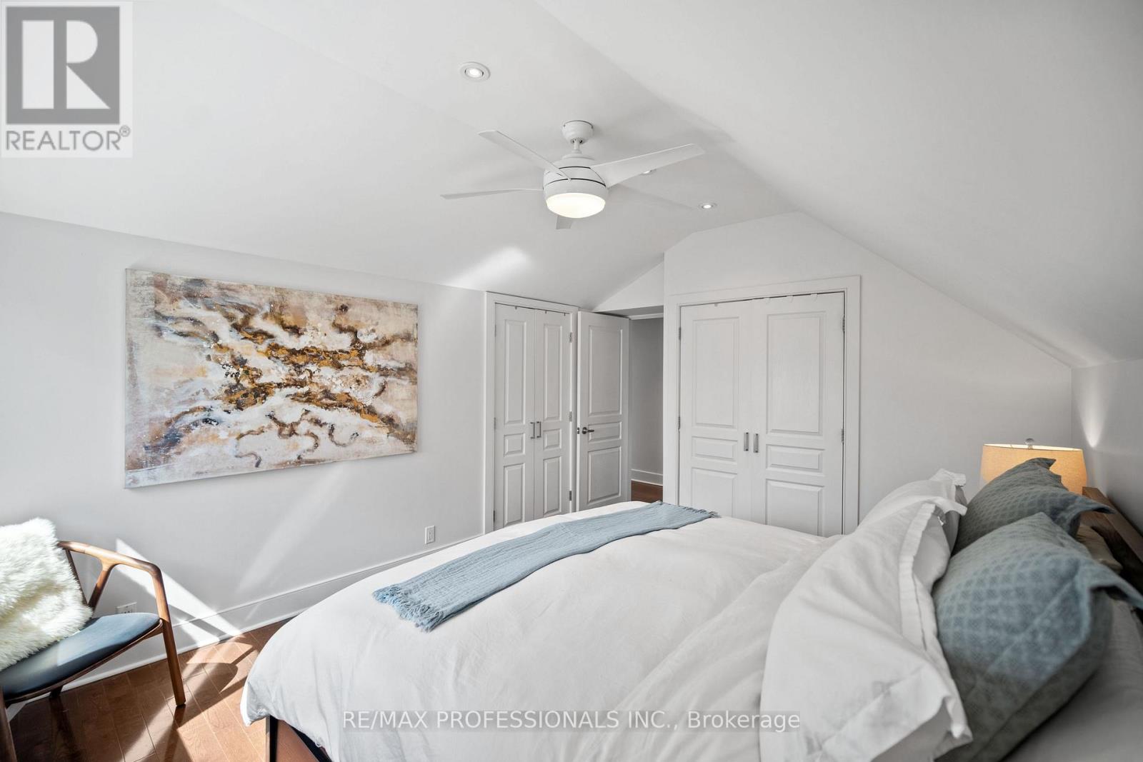 4625 DUNDAS STREET W - 26
