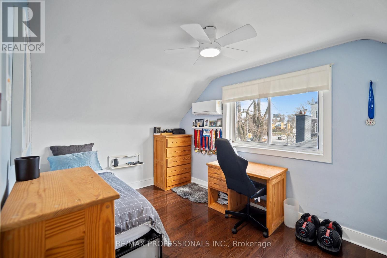 4625 DUNDAS STREET W - 29