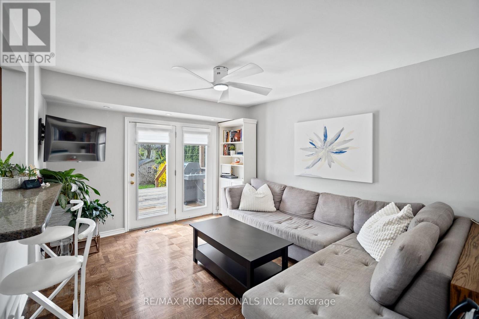 4625 DUNDAS STREET W - 17