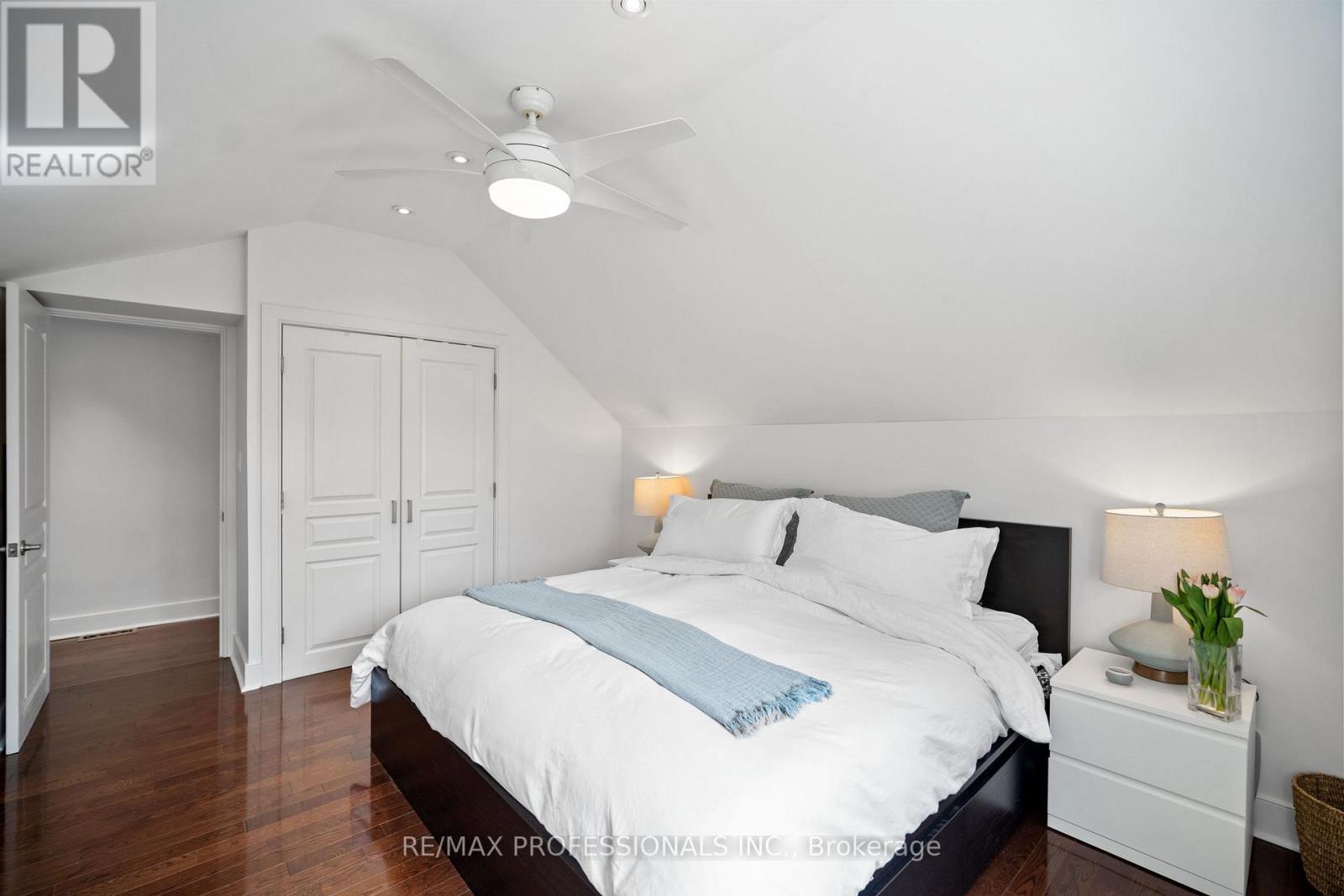 4625 DUNDAS STREET W - 25