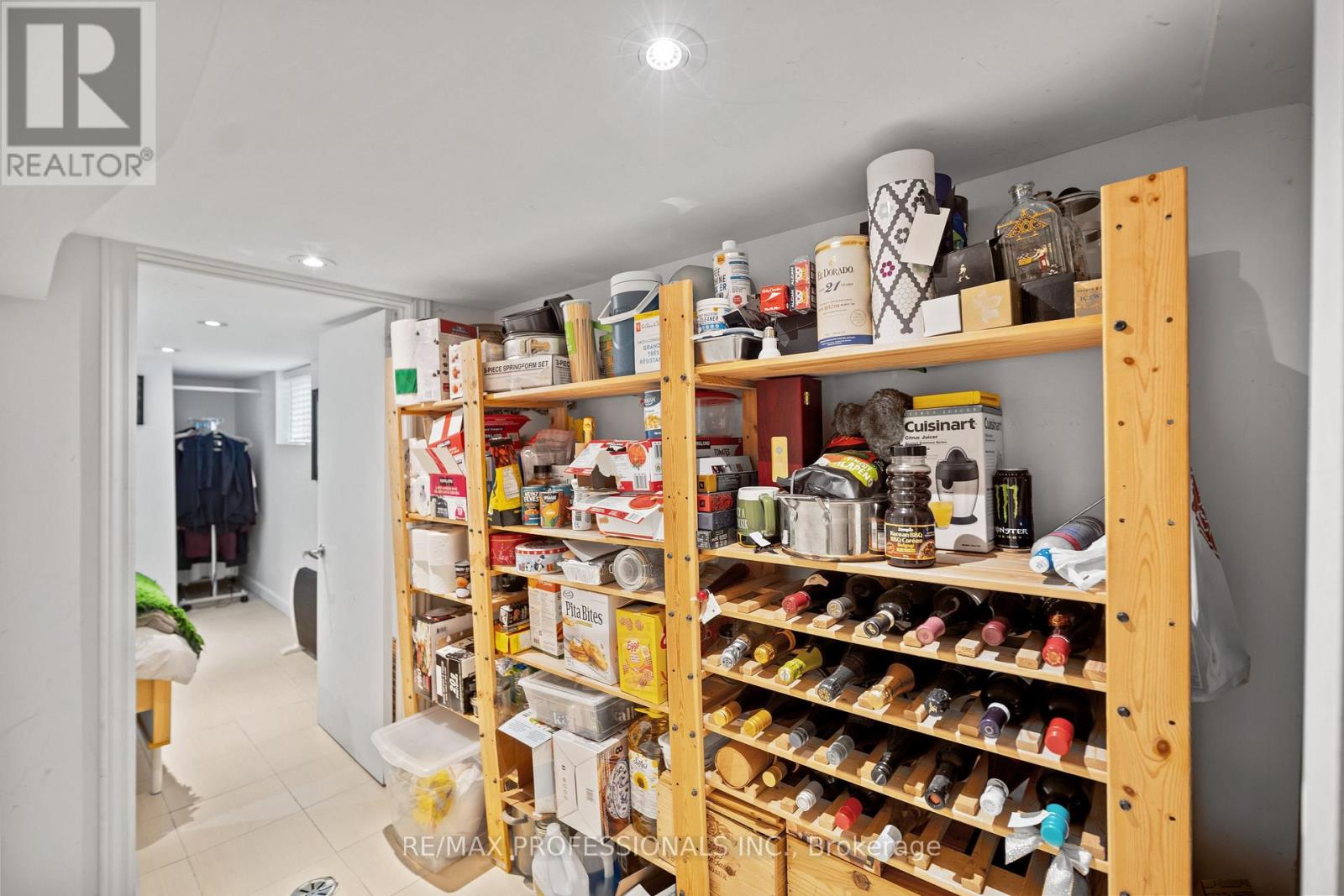 4625 DUNDAS STREET W - 39