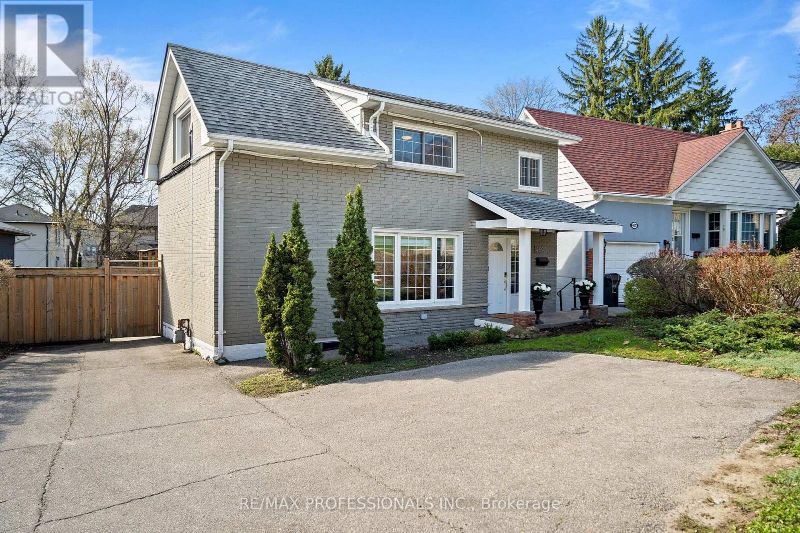 4625 DUNDAS STREET W - Image 3