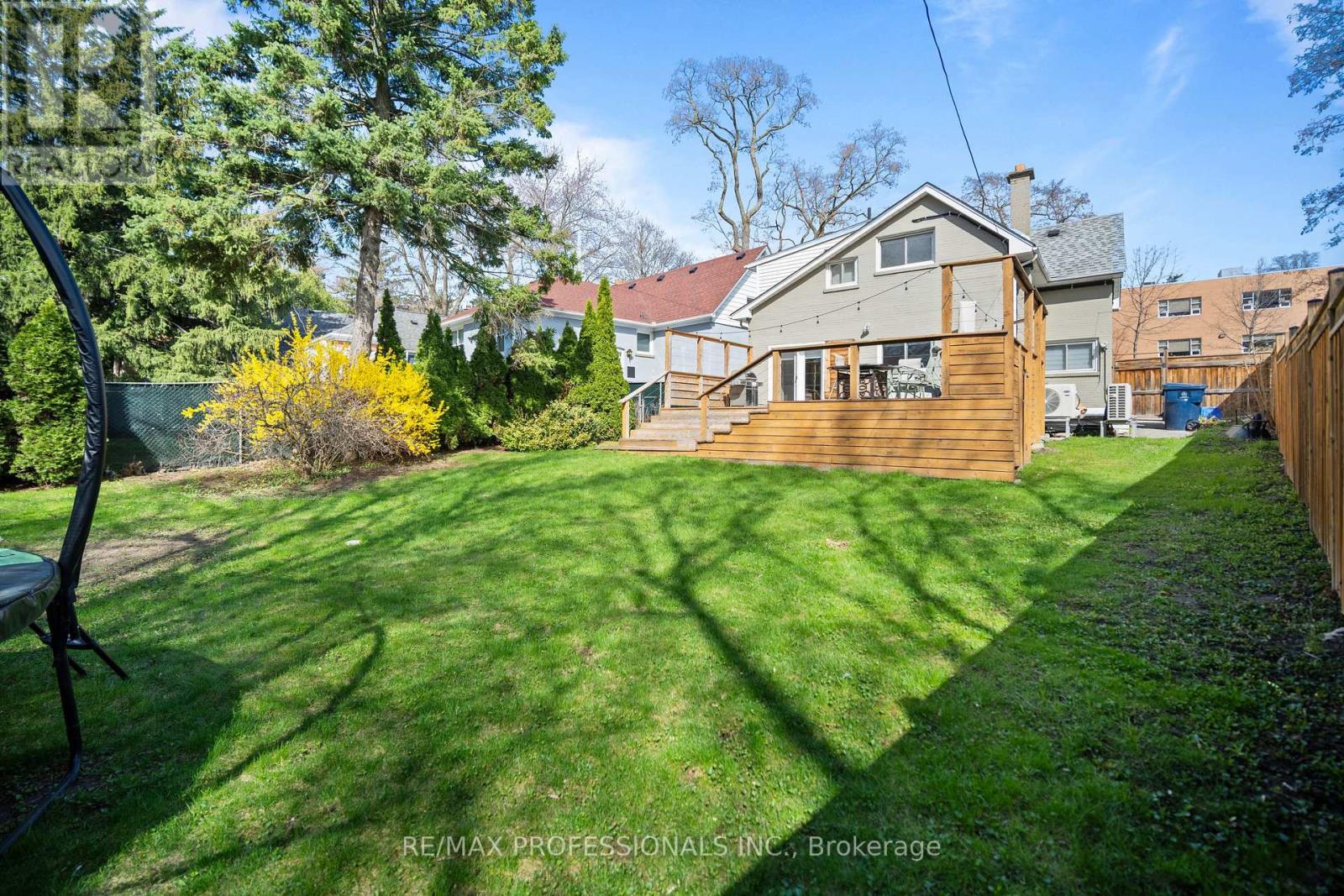 4625 DUNDAS STREET W - 50