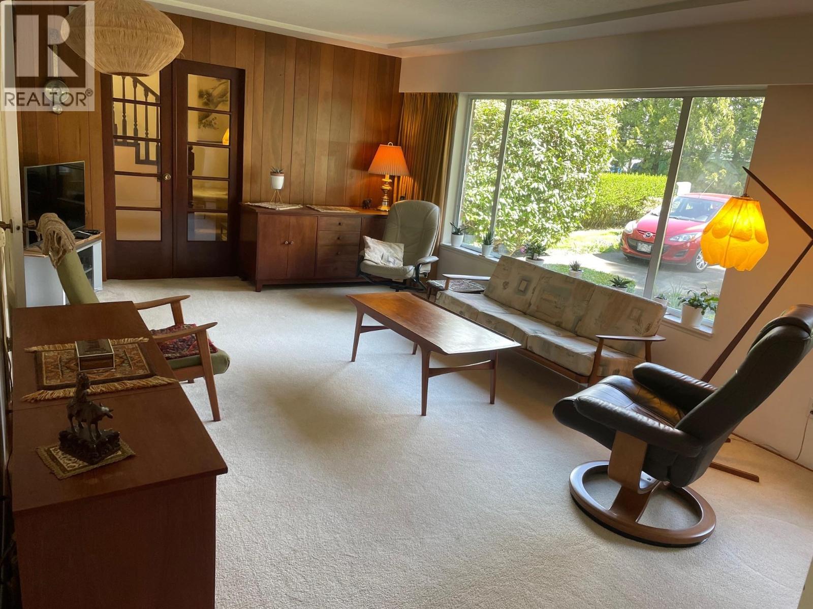 6051 NO. 7 ROAD Road, Richmond