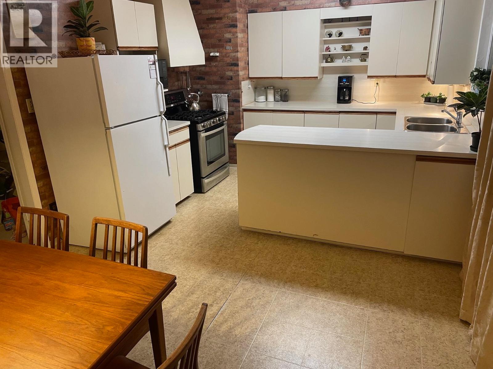 6051 NO. 7 ROAD Road, Richmond