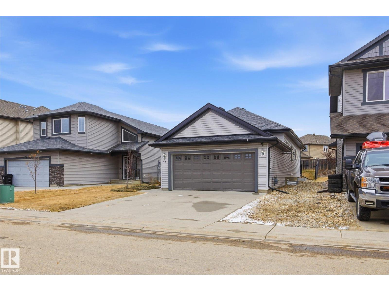 28 HEWITT CI, Spruce Grove