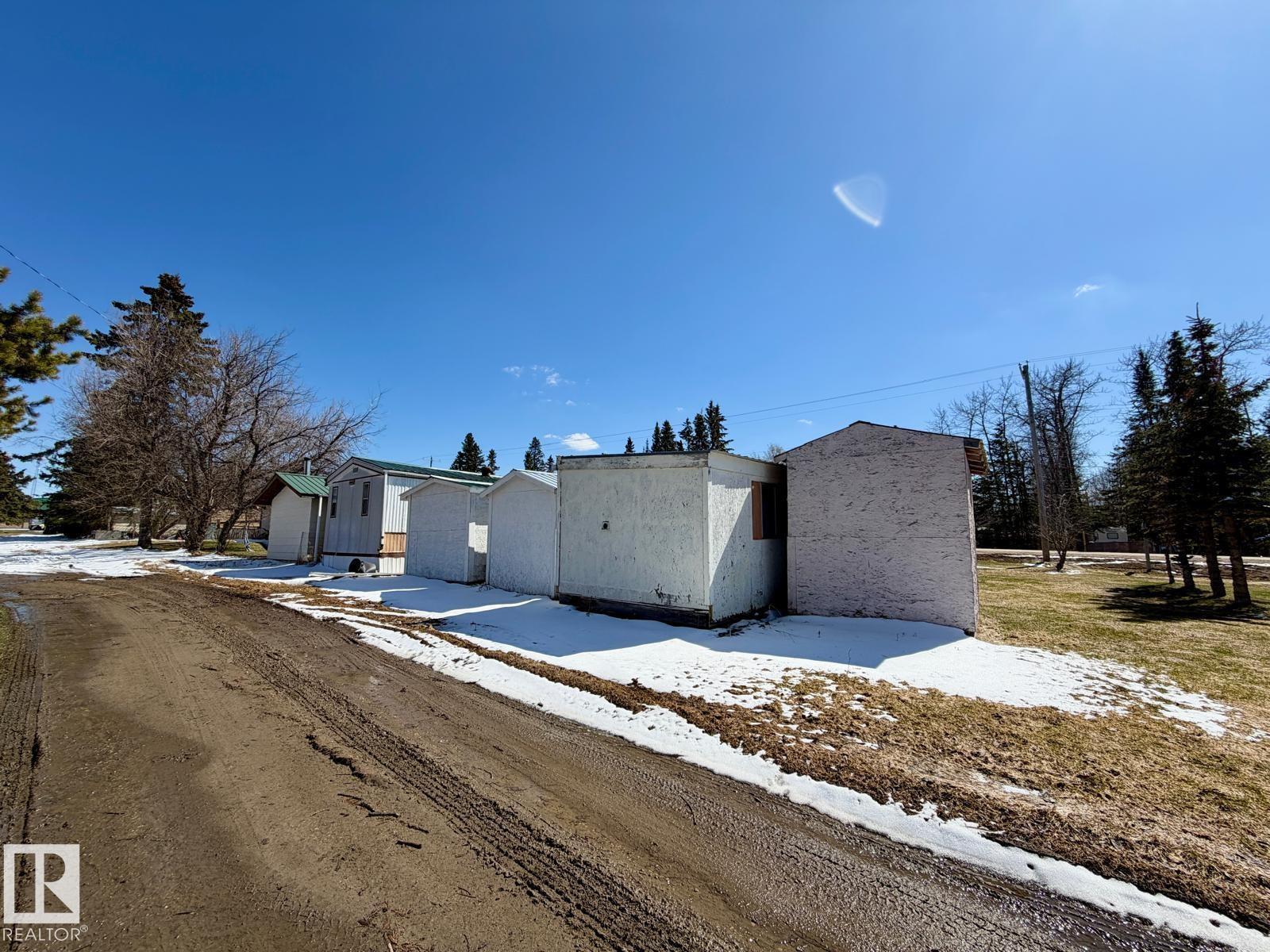 306 HWY 13 W — photo 7