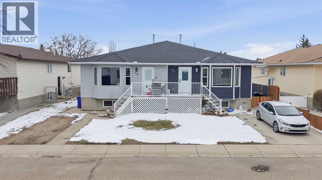 13 Green Meadow Crescent - 1