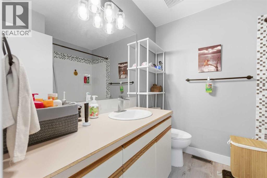 13 Green Meadow Crescent - 10