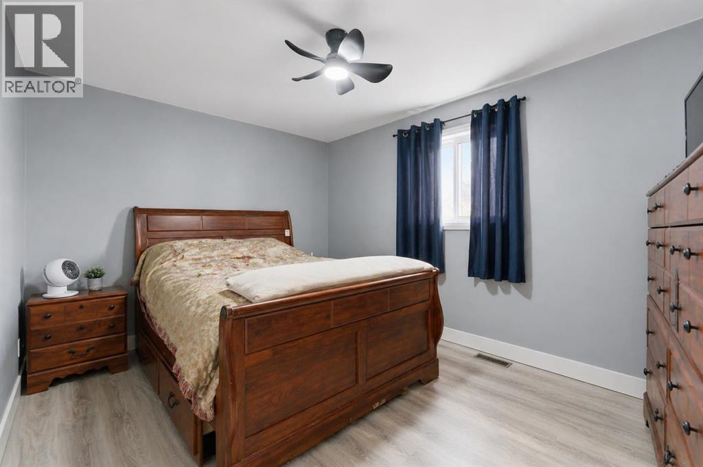 13 Green Meadow Crescent - 12