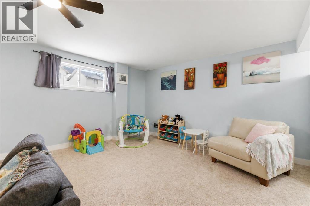 13 Green Meadow Crescent - 19