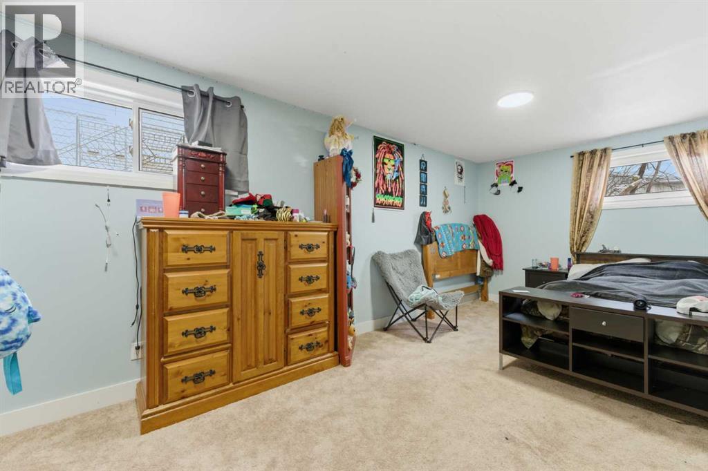 13 Green Meadow Crescent - 22