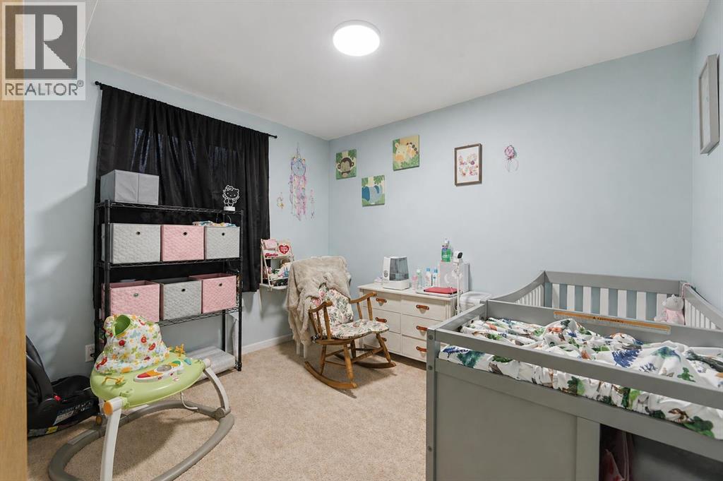 13 Green Meadow Crescent - 24