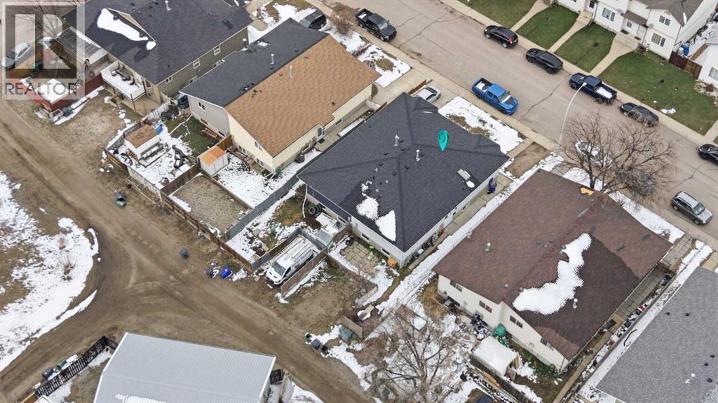 13 Green Meadow Crescent - 36