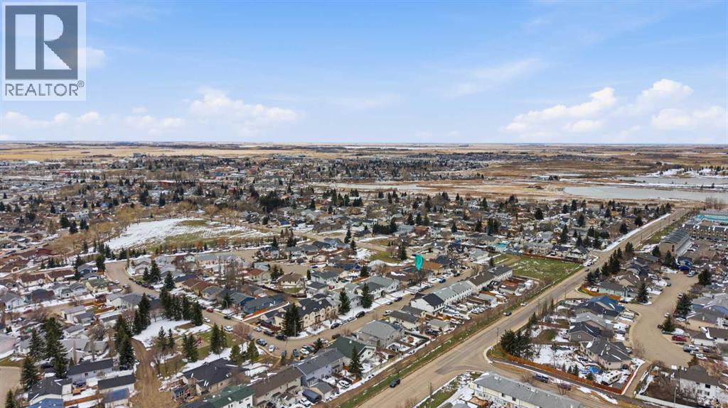 13 Green Meadow Crescent - 40