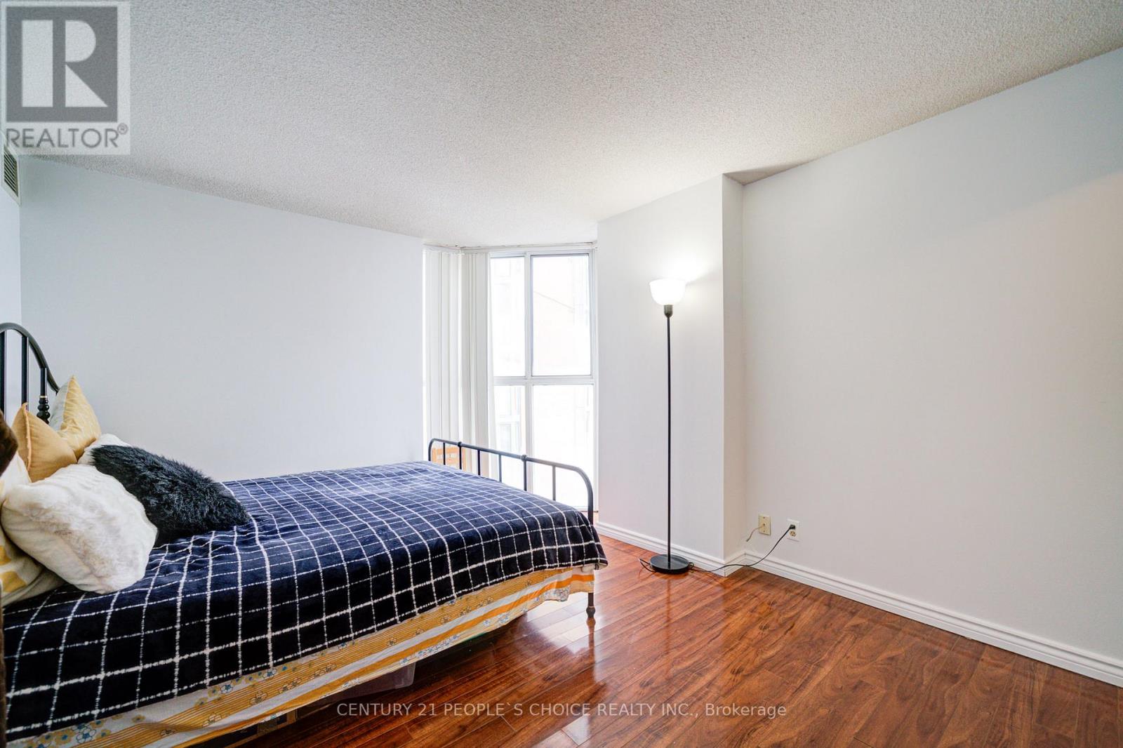 #1206 25 TRAILWOOD DRIVE - 20