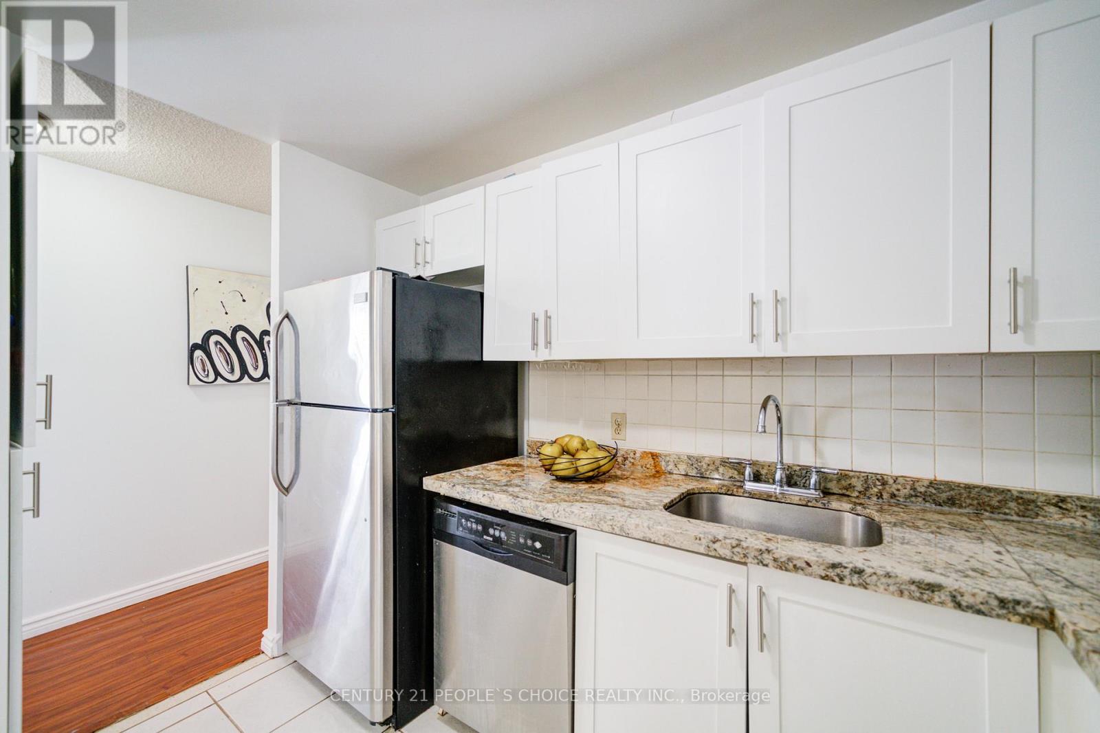 #1206 25 TRAILWOOD DRIVE - 15