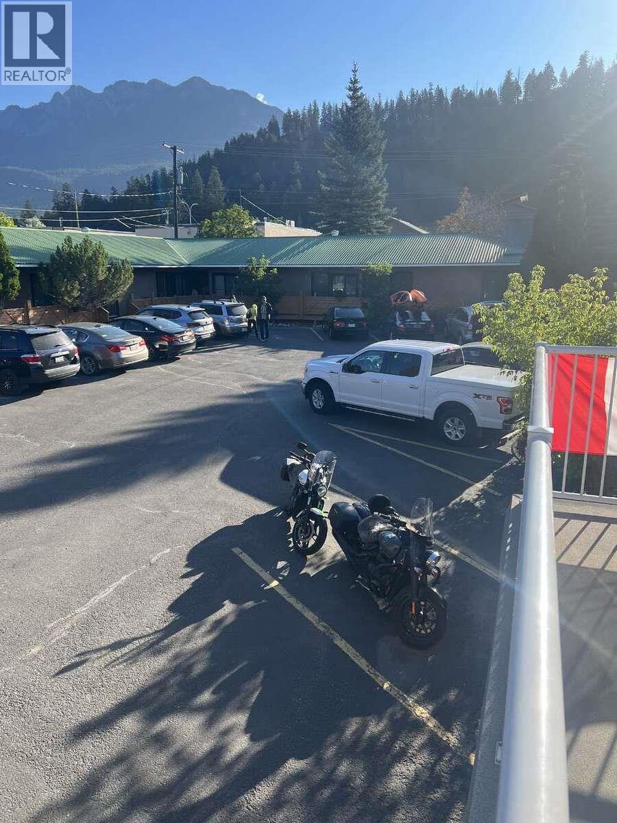 4881 ST MARY'S Street, Radium Hot Springs