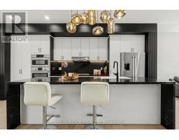 Kitchen - 826 Alpine Avenue, Ottawa, ON K2B5R6 Photo 9