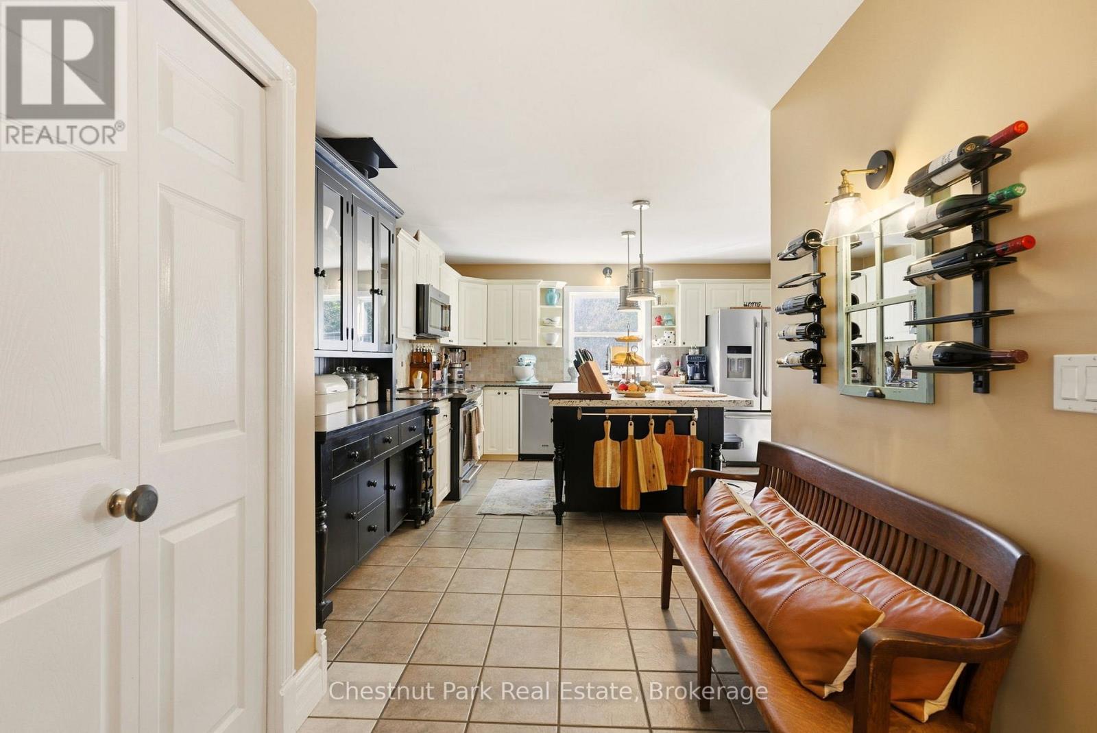 75 POND CRESCENT - 10