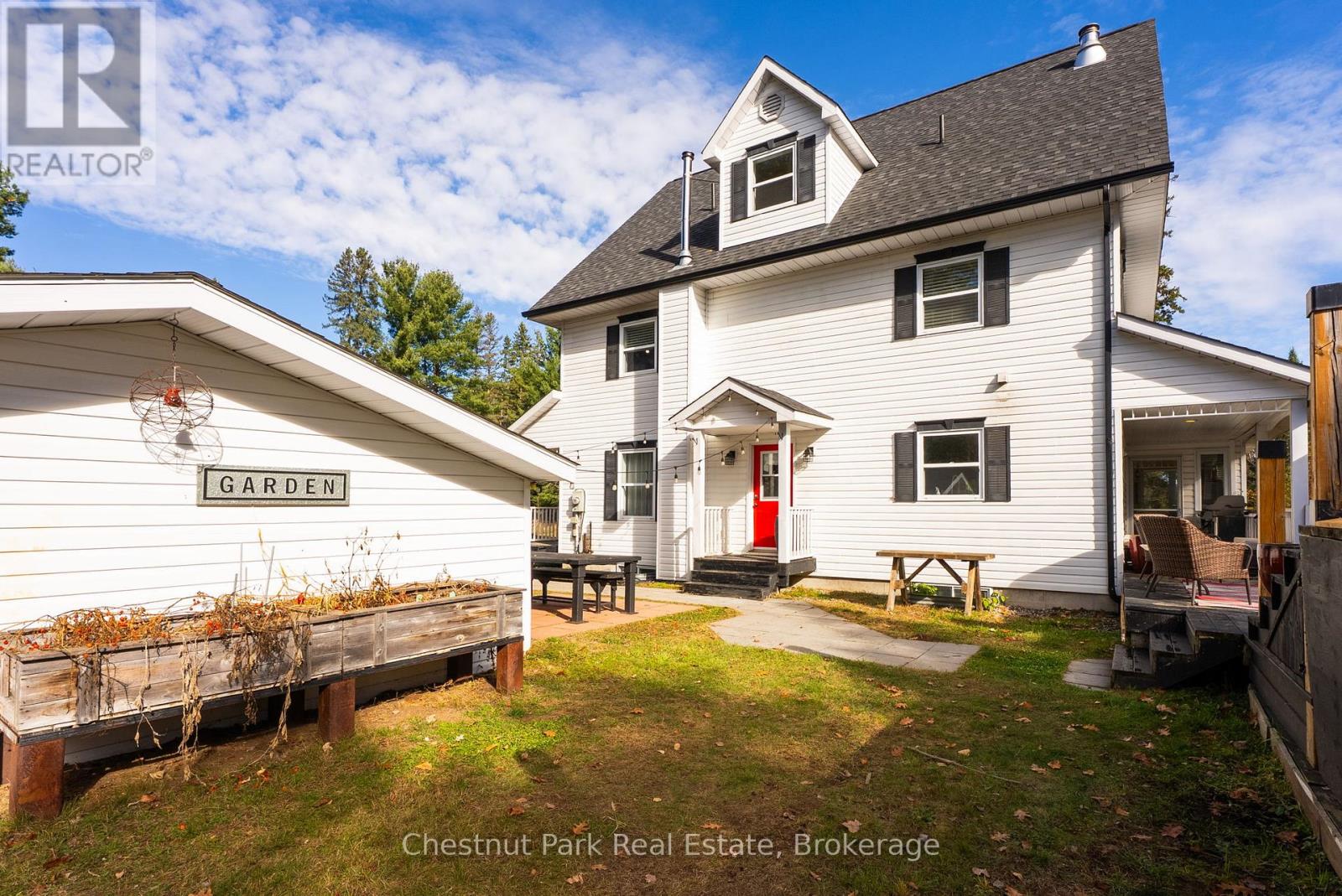 75 POND CRESCENT - 4