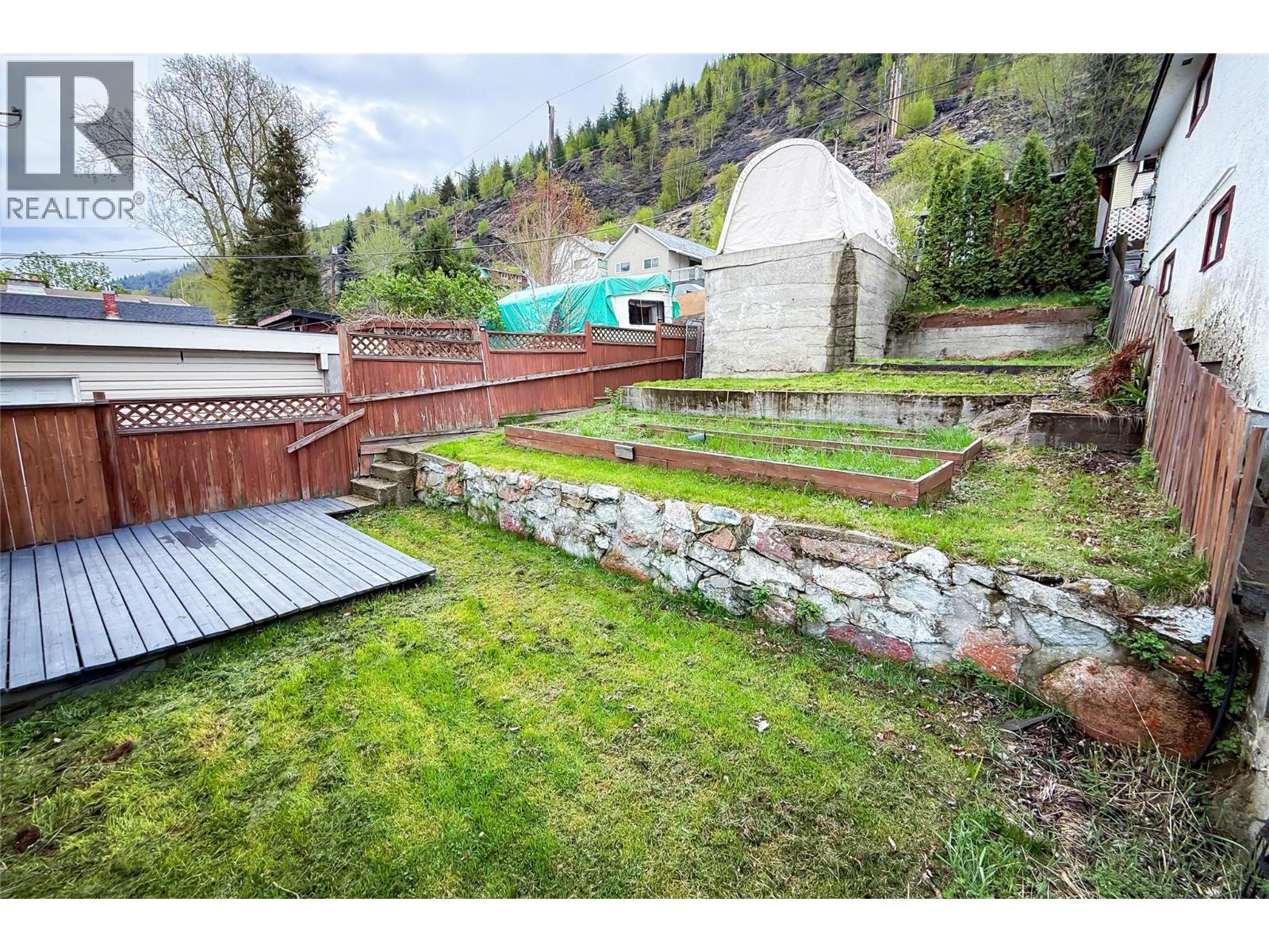 2224 Topping Street, Trail